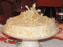 Sift the flour and baking powder together into the other ingredients, adding the eggs last of all. Bazo2lwmsc2 1m