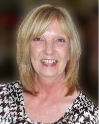 Robyn Groves's Instagram, Twitter & Facebook