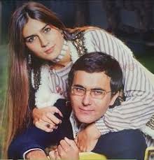Albano carrisi, ein junger und talentierter sänger aus apulien, der auf der suche nach dem glück als sänger nach mailand emigrierte, begann seine künstlerische laufbahn 1965 als profi. 100 Couple Goals Romina Power Al Bano Ideas In 2020 Muzyka Radio Internetowe Piosenkarze