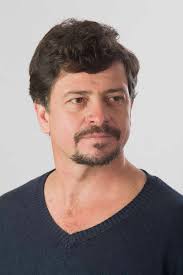 LosRostrosdelos90s → PEDRO RODA. Se da a conocer en LP Loca Pasión. En  los90s sus actuaciones destacadas: Escalona, La Mujer Doble, De Pies a  Cabeza, Almas de Piedra, Pecado Santo, Mascarada, Yo