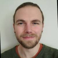 2400+ profilů „Štraker“