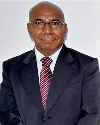 He was born to parents carlos natividad and julia ond Carlos Da Silva Lopes Wikipedia
