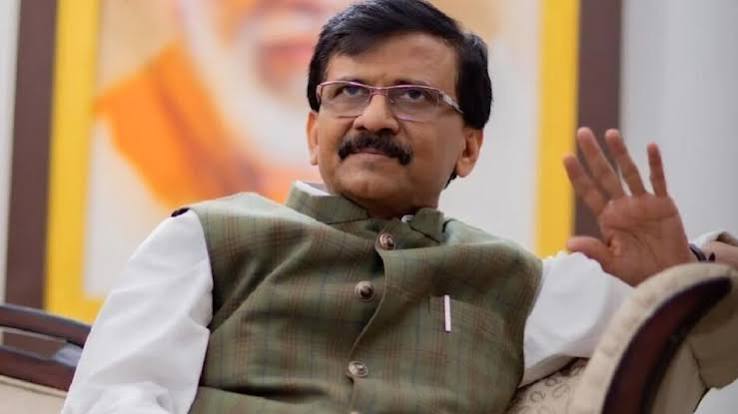 कोल्हापुर की घटना के लिए कौन जिम्मेदार? शिंदे गुट ने संजय राउत पर लगाए गंभीर आरोप - Kiran Pavaskar leader of Shinde group blames Sanjay Raut for the Kolhapur incident ntc - AajTak