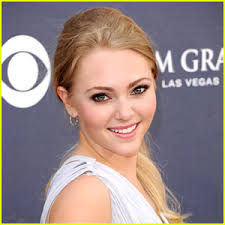 AnnaSophia Robb: 'The Carrie Diaries' Star!