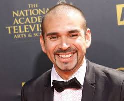 Carssonn Daly Launc hheess BBaanddss • Exxpploding PPumpkin Classes