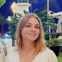 Amanda Samaha's Instagram, Twitter & Facebook