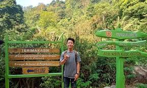Husna mubarok 7.169 views4 year ago. 10 Foto Curug Cigentis Loji Karawang Selatan Jawa Barat Harga Tiket Masuk Rute Dari Bekasi Jejakpiknik Com