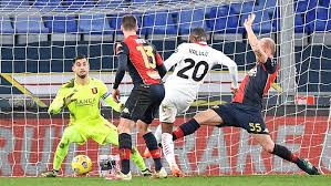Francesco cassata (genoa) left footed shot from very close range to the centre of the goal. 0r55 4h3num2 M