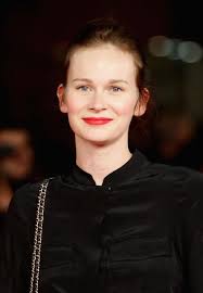 Il y a l'idée de la communion des corps, de l'acte sexuel. Annabelle Hettmann Home Facebook