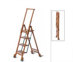 Clown dresseur de chiens avec un grand escabeau. Escabeau 4 Marches Bois