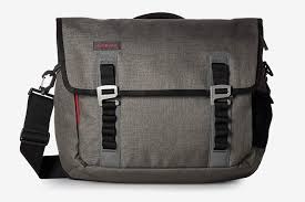 With a nice minimalist structure, the bag will present nicely and will not look cheap or inferior in any way. 20 Best Messenger Bags For Men Of 2021 Hiconsumption