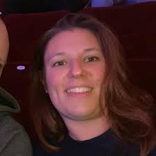 Can anyone recommend a nail salon in Buckingham please? 💅