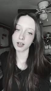 Autumn Blanton's Instagram, Twitter & Facebook