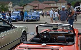 Comment tu parles de ton père ! Bourg En Bresse Voitures Anciennes Retour Du Rassemblement De Villereversure
