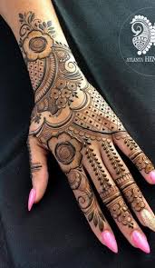 Pin By Asmaa Sumaiya On Henna Designs In 2020 Henna Art Designs Mehndi Design Photos Modern Mehndi Designs