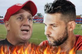 Polémica: Colegio de entrenadores advierte al Vida tras destitución de Leo  Rodríguez y llegada de Matías