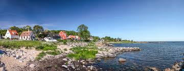 Mit seinen kleinen schwesterinseln, den erbseninseln rund um christiansø, bildet bornholm den östlichsten ausläufer dänemarks. Ferienwohnung Insel Bornholm Ferienhaus Insel Bornholm Mieten