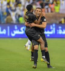 ويلتقي الهلال ضد النصر في ملعب الملك فهد الدولي بالرياض (السبت) على لقب كأس السوبر السعودي كأس بيرين، حيث يلعب النصر بصفته وصيف الدوري وكأس خادم. Ù„ÙŠÙ„Ø© Ù…Ù† Ù„ÙŠØ§Ù„Ù‰ Ø£Ù„Ù Ù„ÙŠÙ„Ø© Ø§Ù„ÙƒØ±ÙˆÙŠØ© Ø§Ù„Ù†ØµØ± ÙŠØ­Ø³Ù… Ø¯ÙŠØ±Ø¨Ù‰ Ø§Ù„Ø±ÙŠØ§Ø¶ Ø¹Ù„Ù‰ Ø­Ø³Ø§Ø¨ Ø§Ù„Ù‡Ù„Ø§Ù„ ÙˆÙŠØ®Ø·Ù ØµØ¯Ø§Ø±Ø© Ø§Ù„Ø¯ÙˆØ±ÙŠ Ø§Ù„Ø³Ø¹ÙˆØ¯ÙŠ Ø§Ù„Ø¹Ø§Ù„Ù…Ù‰ ÙŠØ®Ø·Ù ÙÙˆØ²Ø§ Ø¯Ø±Ø§Ù…ÙŠØ§ ÙÙ‰ Ø§Ù„ÙˆÙ‚Øª Ø§Ù„Ù‚Ø§ØªÙ„ Ø§Ù„Ø²Ø¹ÙŠÙ… ÙŠØ®Ø³Ø± Ù„Ù„Ù…Ø±Ø© Ø§Ù„Ø£ÙˆÙ„Ù‰ ÙÙ‰ 2019 ÙˆÙ„ÙˆØ­Ø© ÙÙ†ÙŠØ©