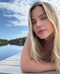 Sofia mattsson aka Sasha Corbin posted this post today!! New post!! I  absolutely love it & absolutely love her!! Im a fan of Sasha & of Sofia  what a great post &