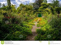 Gasse Von Blumen In Monet S Garten In Giverny Normandie Frankreich Stockbild Bild Von Blumen Normandie 123563429