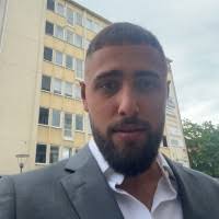 200+ profiler som matchar ”Bitar”