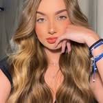 Danielle Ponciano's Instagram, Twitter & Facebook