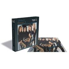 The band was formed in 1981 in san francisco by vocalist/guitarist james hetfield and drummer lars ulrich and has been based in san francisco for most of its career. Metallica The 5 98 Ep Garage Days Re Revisited Puzzle Nuclear Blast