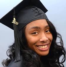 Congratulations to Chyna Taylor! The Grace Teenshop graduating senior will  attend Temple University. We are so proud of you! #graceteenshoprocks  #teenshop1985 #girlswithgoals Teenshop.org