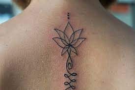 Signification tatouage fleur de lys la vertu et la perfection. Tatouage Fleur De Lotus Signification Et Images Inspirantes