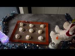 Le Blog De Gasyaflo Recettes De Noel Des Faux Amarettis Macarons Ita Recettes Noel Macaron Recette