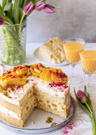 Pfirsich Maracuja Likor Torte Emma S Lieblingsstucke Rezept In 2020 Osterkuchen Desserts Ostern Ostern Essen