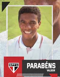 🇾🇪🎂⚡️ Hoje o goiano Valdeir Celso Moreira, o Valdeir The Flash, comemora  53 anos de vida. Ele fez parte do elenco campeão mundial em 1993 e  conquistou os títulos da Supercopa e