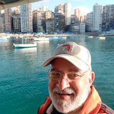 إ،،،ــر1ئـ.ـيل تواصل استهداف الطواقم الطبية: اعْـ..ـتال الجيش الدكتور أحمد  فايز الدلو، أخصائي المختبرات في مستشفى كمال عدوان، والذي ظل في منصبه يخدم  المرضى طوال الحرب حتى أودى القصف بحياته.