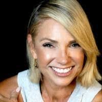 Jodie Hunter's Instagram, Twitter & Facebook