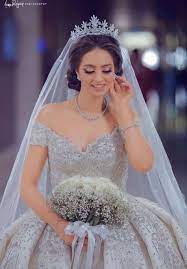 Bridal Hairstyles With Veils And Tiaras In 2021 Beautiful Wedding Dresses Wedding Dresses Princess Wedding Dresses