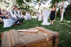 Erinnerungskiste An Die Hochzeit Befullt Von Den Gasten
