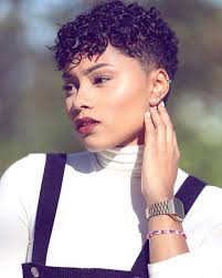 2018 Short Spring And Summer Hairstyles For Black Women The Spring And Summer Season Is The Perfect T Womens Hairstyles Curly Hair Styles Natural Hair Styles