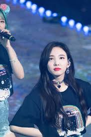 Pin By Nantatsu On Black Kpop Outfits Nayeon Im Nayeon Kpop Idol