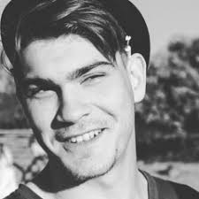 Stream DANIEL GOUWS music