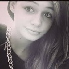 Michelle Holz (foreveryoung)