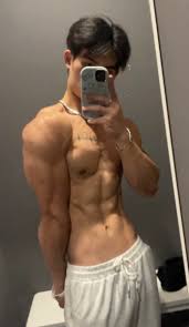 Huangdong-WFPgzigkXL6M2xq-zqvrmveec0h-chaodaalis-video-tweet-explicit-content