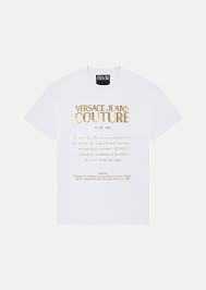 Zie er net zo uit als jouw sterren. Www Versace Com Dw Image V2 Abao Prd On Demandware