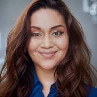 Vickie Lenz's Instagram, Twitter & Facebook