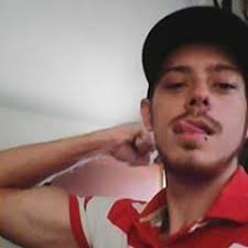 Stream Aaron Pons music