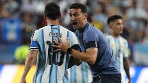 Scaloni se emociona ao falar de Messi e reage a poss&iacute;vel adeus do astro da Argentina ap&oacute;s final da Copa do Mundo - ESPN