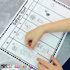 Do You Use Satpin In Your Preschool Or Kindergarten Classroom Or Homeschool This Is Where You Tea Jolly Phonics Activities Phonics Activities Teaching Phonics