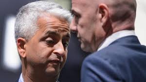 Sunil Gulati pulls some serious strings to help soccer in the U.S.