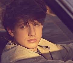 Garry Bonner's Instagram, Twitter & Facebook