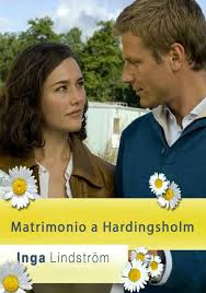 »auf hardingsholm findet morgen eine hochzeit statt, aber der braut fehlt das kleid, weil der laden in örebro es nicht. Inga Lindstrom Matrimonio A Hardingsholm Film 2008