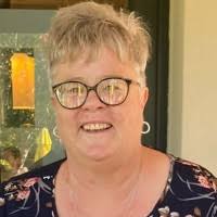 2400+ "Lynne" profiles